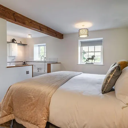 Greenbank Farm House